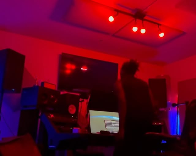 Red room session